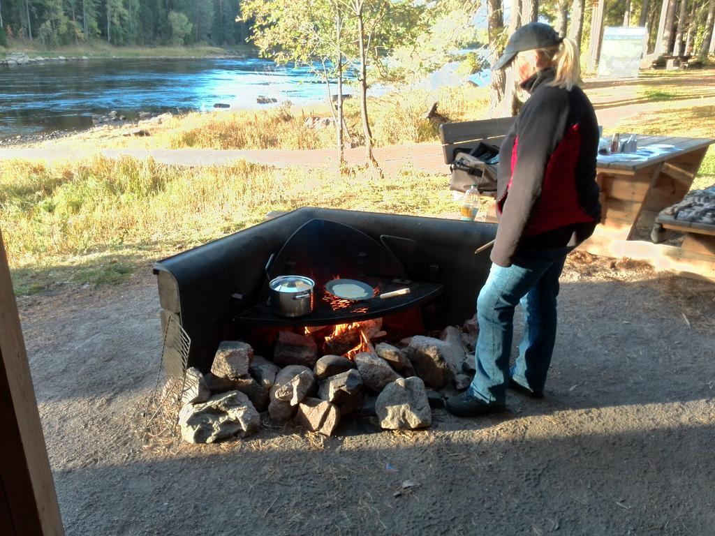 Falkudden Camping Cafe Och Stugby Hotel Nas Bruk Eksteriør billede